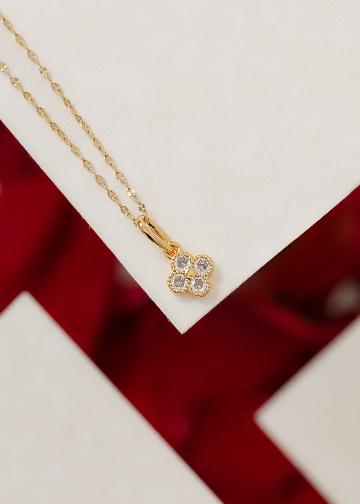 D Clover Motif