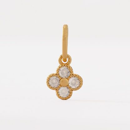 D Clover Motif