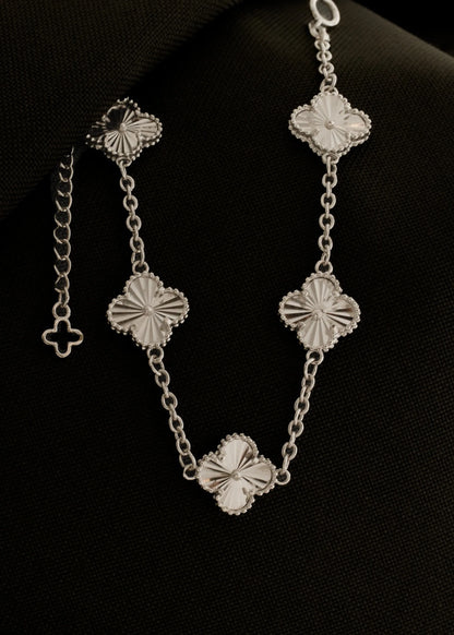 P Clover 1,2 cm 18 Cms